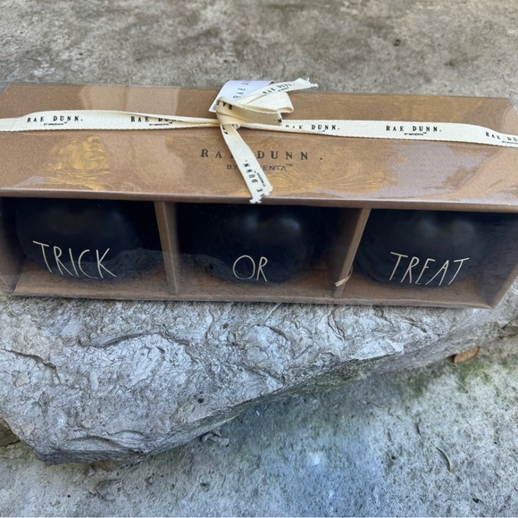 Rae Dunn TRICK OR TREAT Halloween Mini Pumpkins- Set of 3 - Picture 2 of 3